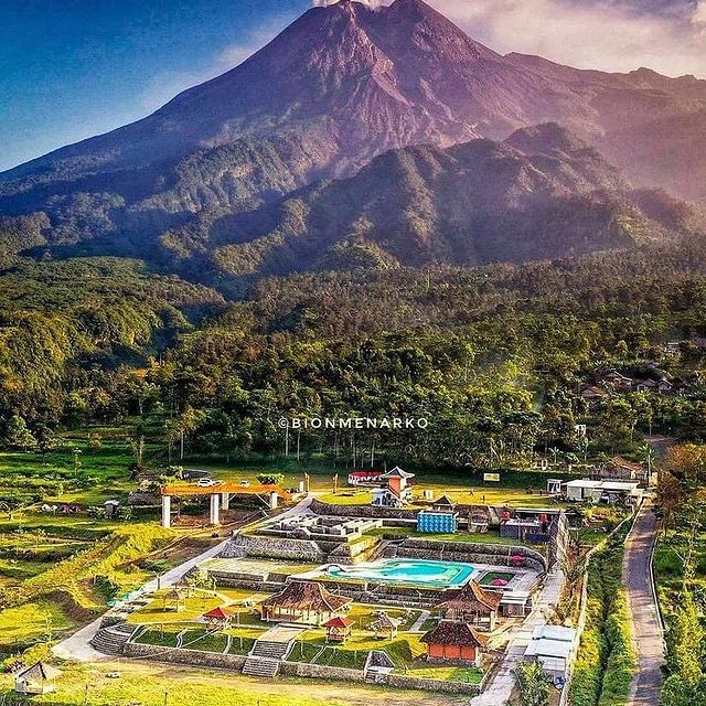 Lokasi Wisata Dan Gathering Dengan View Keren Di Lereng Gunung Merapi ...